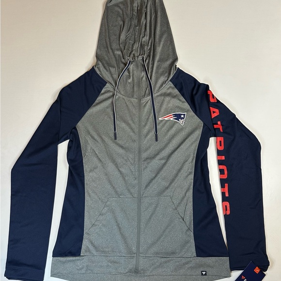 Fanatics Tops - New England Patriots Fanatics Women's Blind Side Lightweight Full-Zip Hoodie NWT